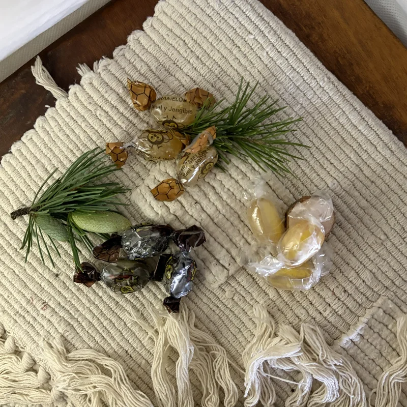 Caramelos de propóleo puro libre de gluten: alivio natural para la garganta y afecciones bucales. Golosina saludable.